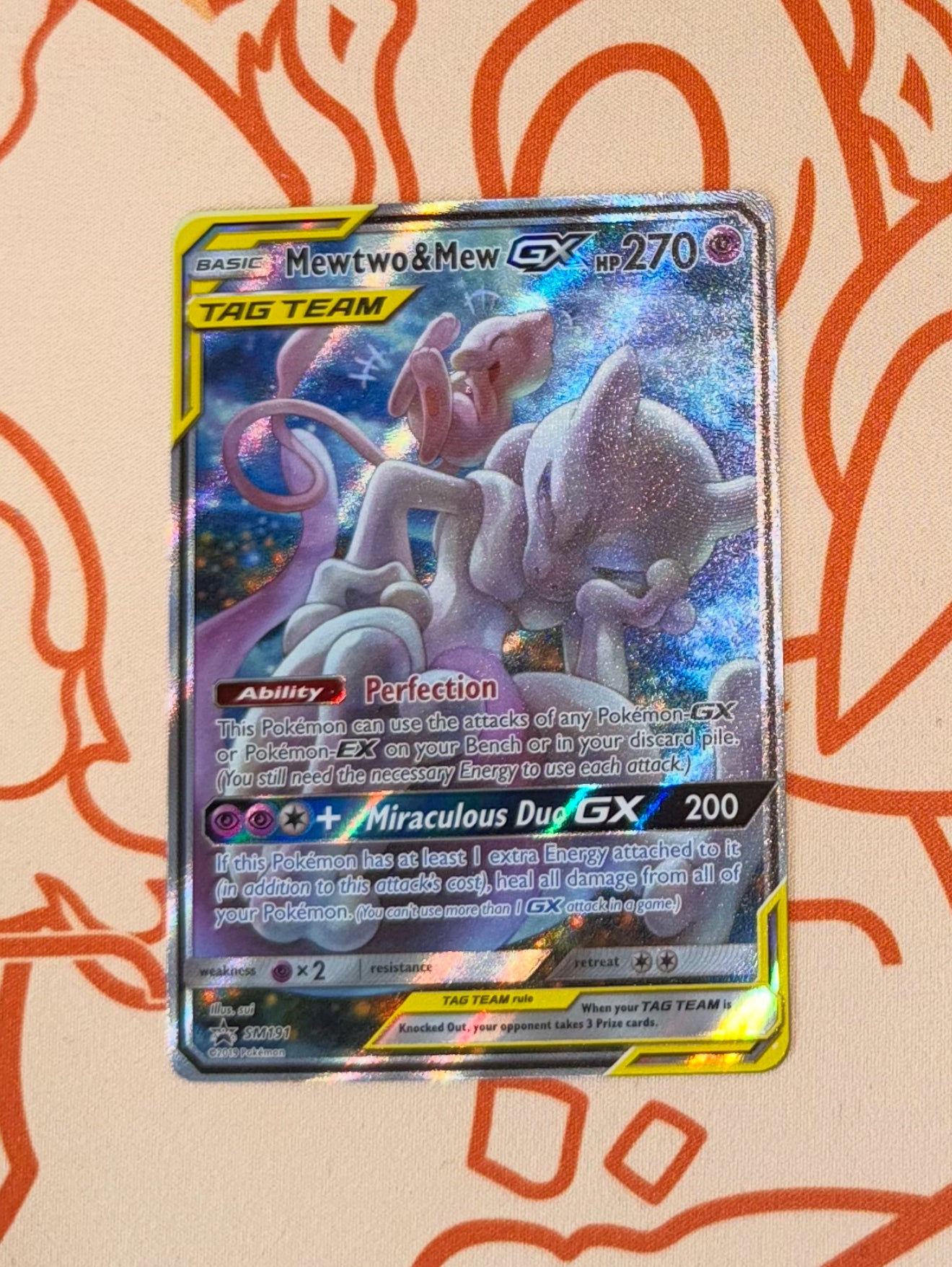 Mewtwo & Mew GX