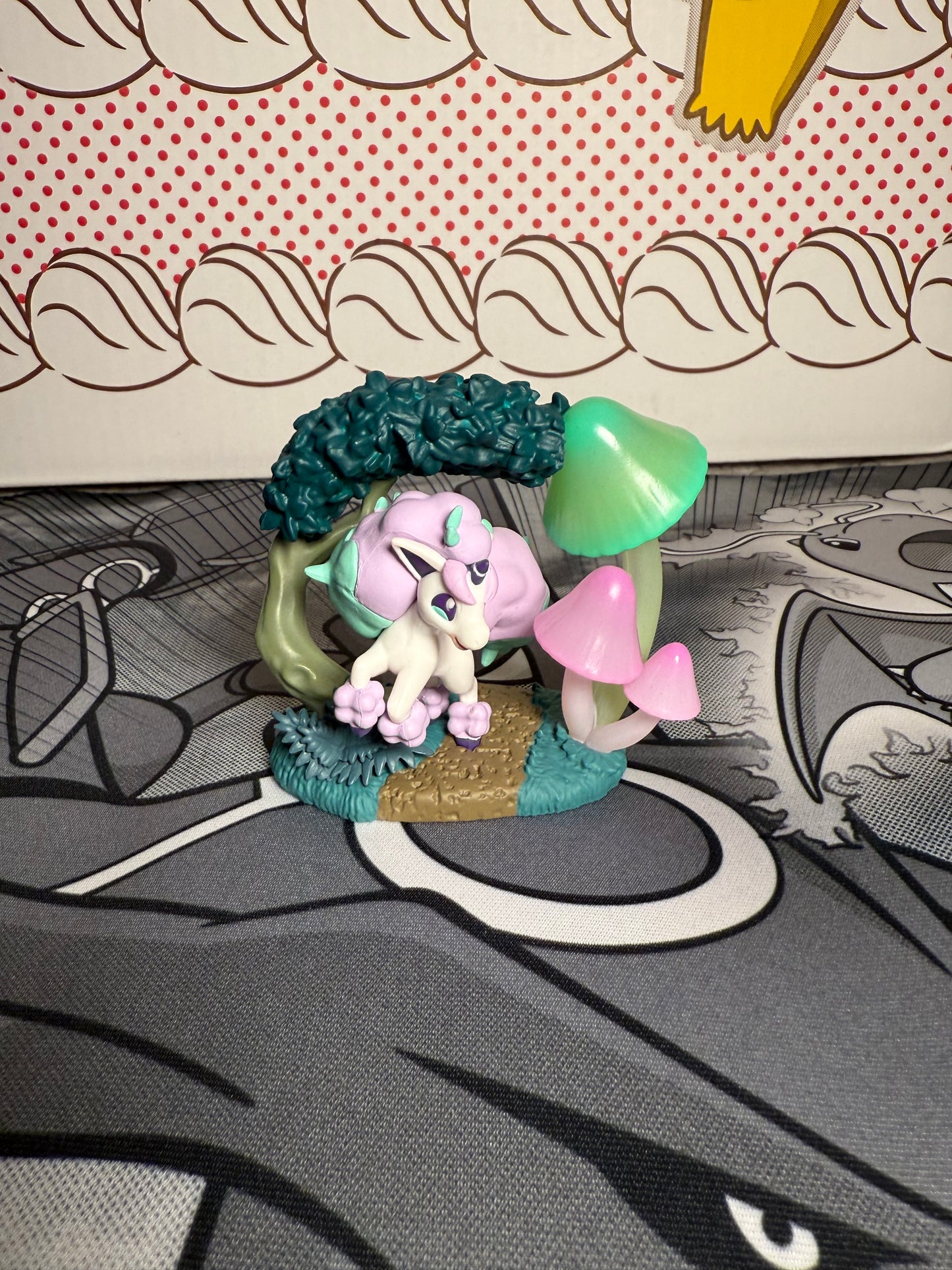 Circular Diorama Collection Blind Box